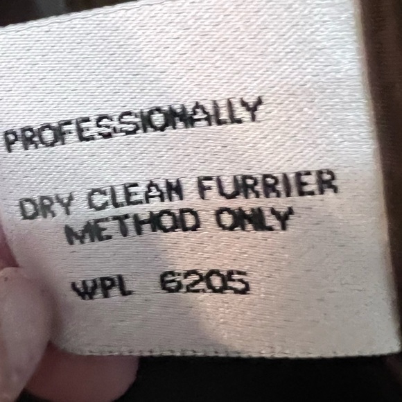 Bill Blass Absolutely Stunning Dark Brown Teddy Jacket. Size Large. - Picture 14 of 15